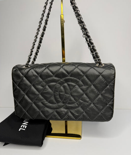 Pre-owned Chanel Timeless CC Flap Quilted Glazed Calfskin Medium shoulder bag
