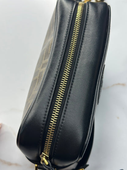 Pre-owned Fendi Glazed Fabric Vitello  Stamp Camera Bag