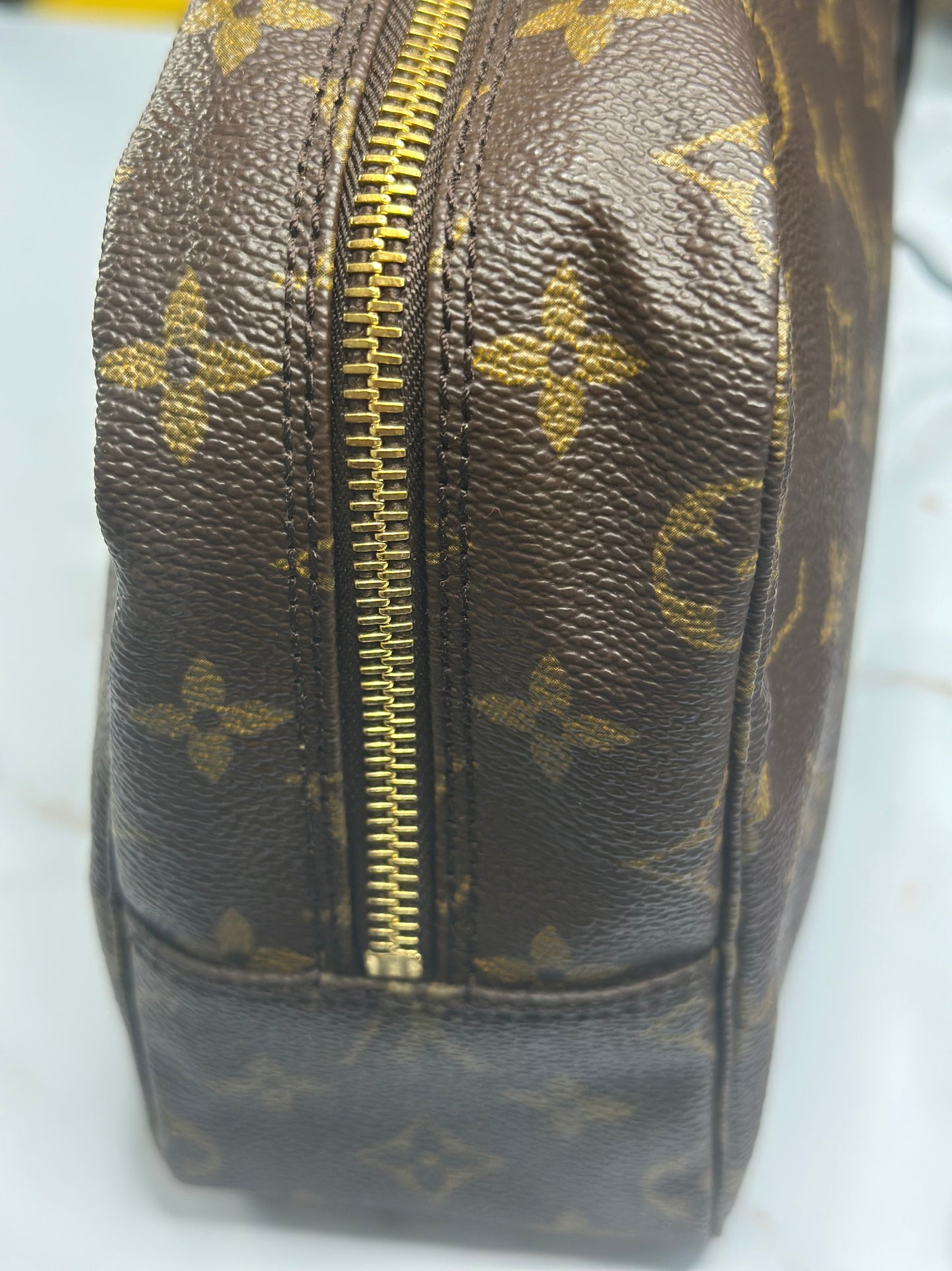 Pre-owned Louis Vuitton Trousse Toiletry Pouch Monogram Canvas 28