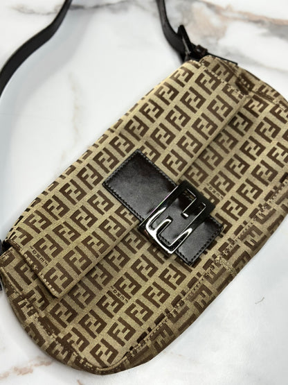 Pre-owned Fendi Zucchino brown canvas baguette, shoulder bag