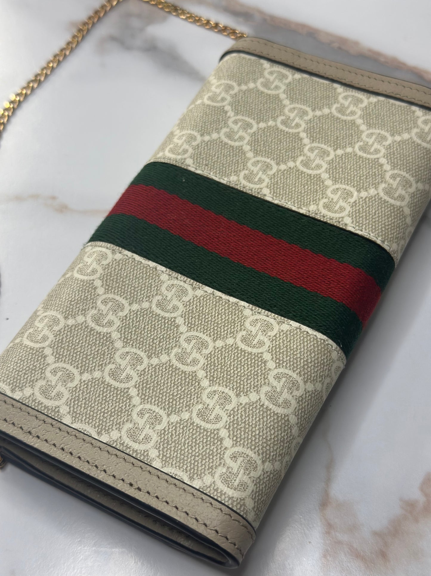 Pre-owned Gucci GG Ophidia Beige & white wallet on chain
