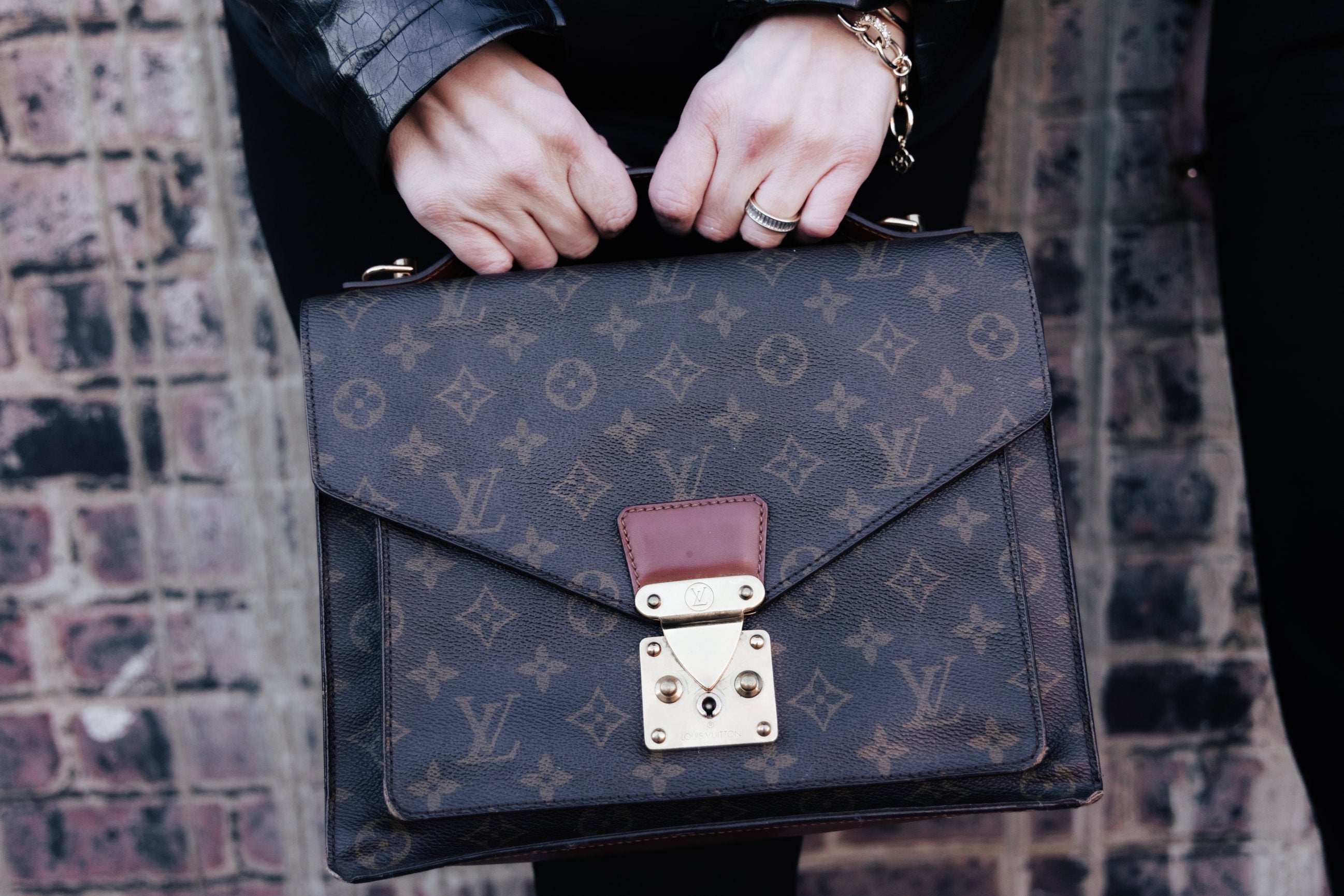 Luxe Curator Handbags LLC. (@luxecuratorhandbagsllc) • Instagram